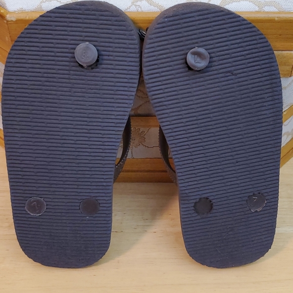 Camo Flip Flops - Picture 3 of 6